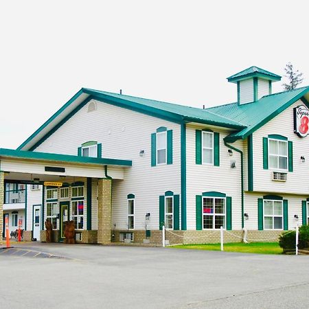 ホテル スーパー 8 バイ ウィンダム 100 マイル ハウス 100 Mile House エクステリア 写真